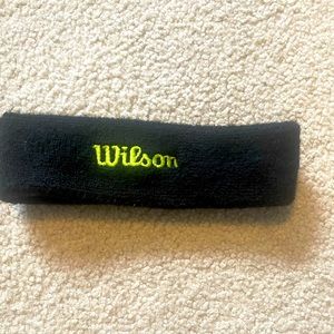 💰 Wilson headband